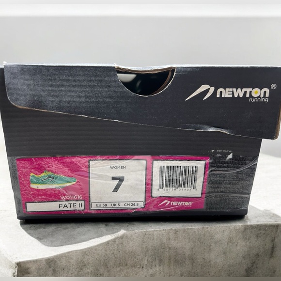 NEW MSRP $111.00 NEWTON Women's Fate II Running Shoes - Picture 9 of 9